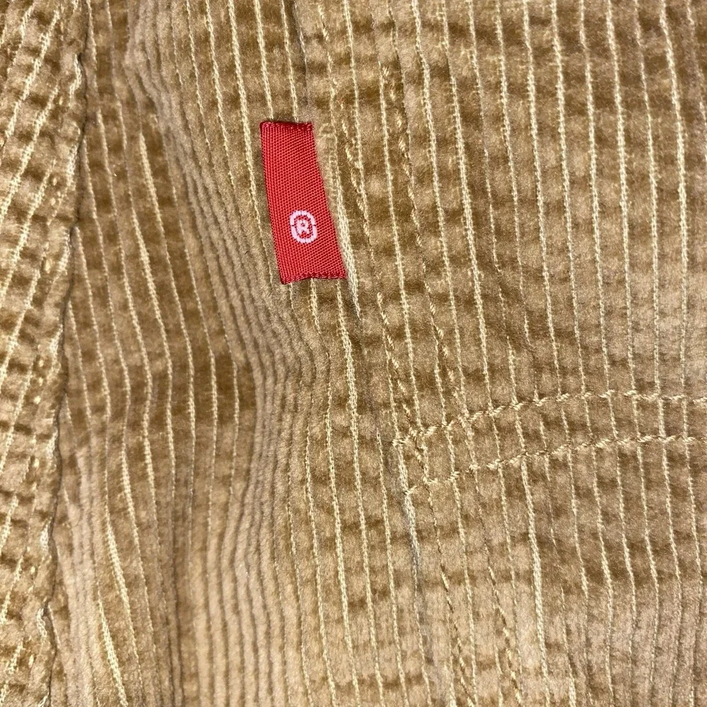 Levis elevate your